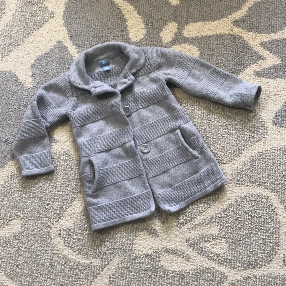 Gap grey sweater 🧥
